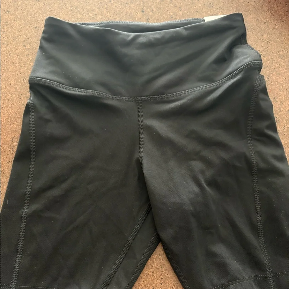 Nike Women's Black Bike Shorts - Picture 1 of 3